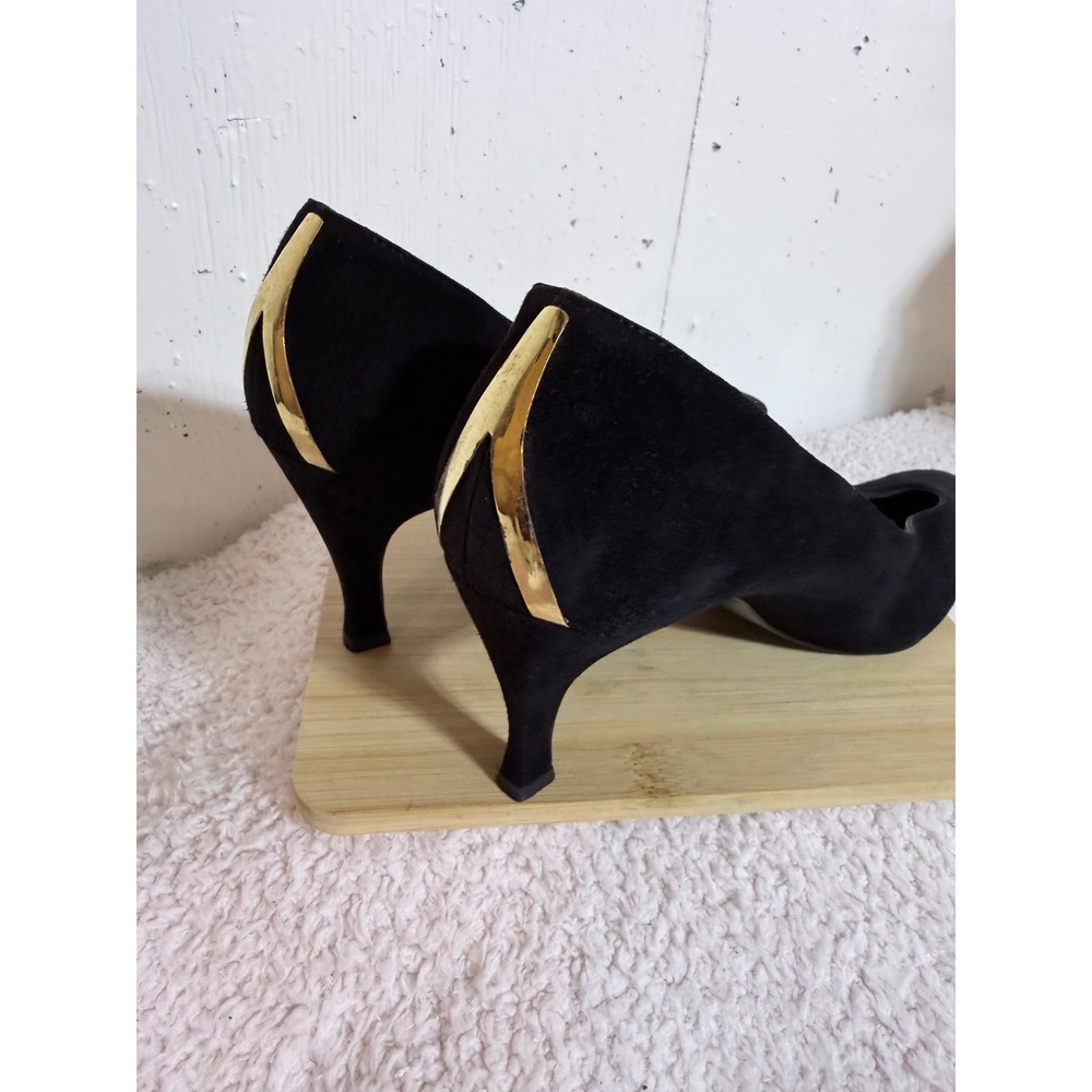 Stuart Weitzman Black Suede Pointed Toe Pumps Gold Heel Accent Size 9 B Spain